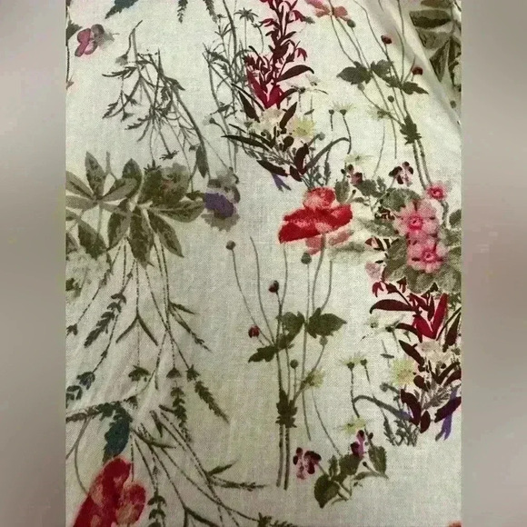 Jones New York Floral Hi-low Hem Blouse (50) - Picture 5 of 8